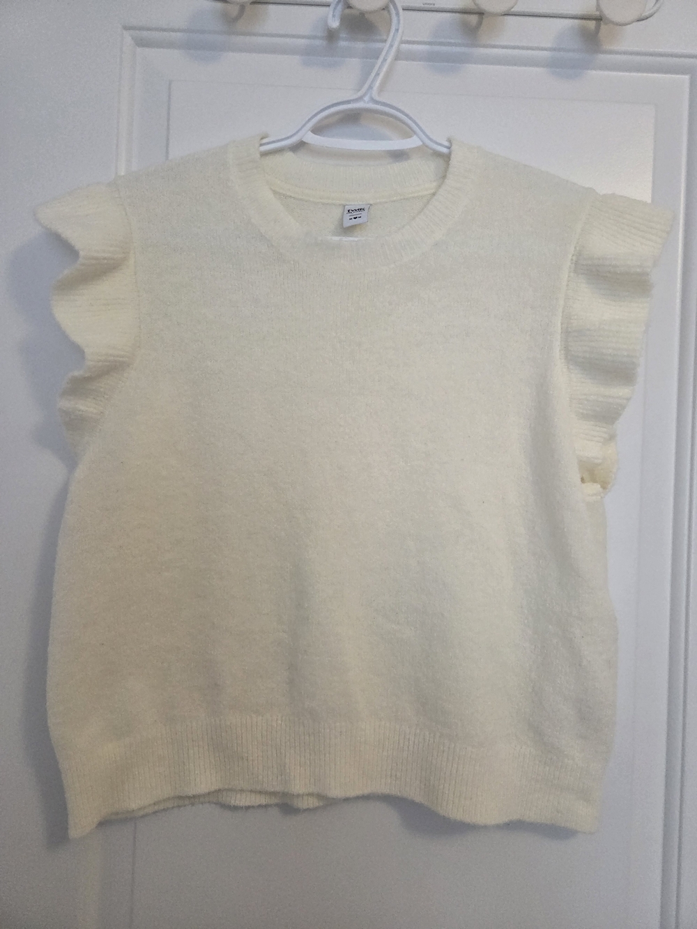 Cozy Ruffle-Sleeve Knit Top in Cream